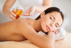 Ganzkoerperoelmassage und Aromaoelmassage